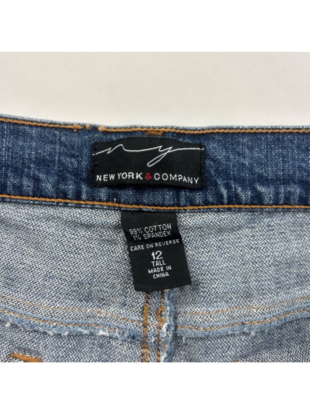 TALL New York & Company Classic Blue Stretch Denim Bootcut Jeans 12T - Picture 3 of 5